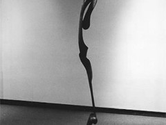 17_tip-toe